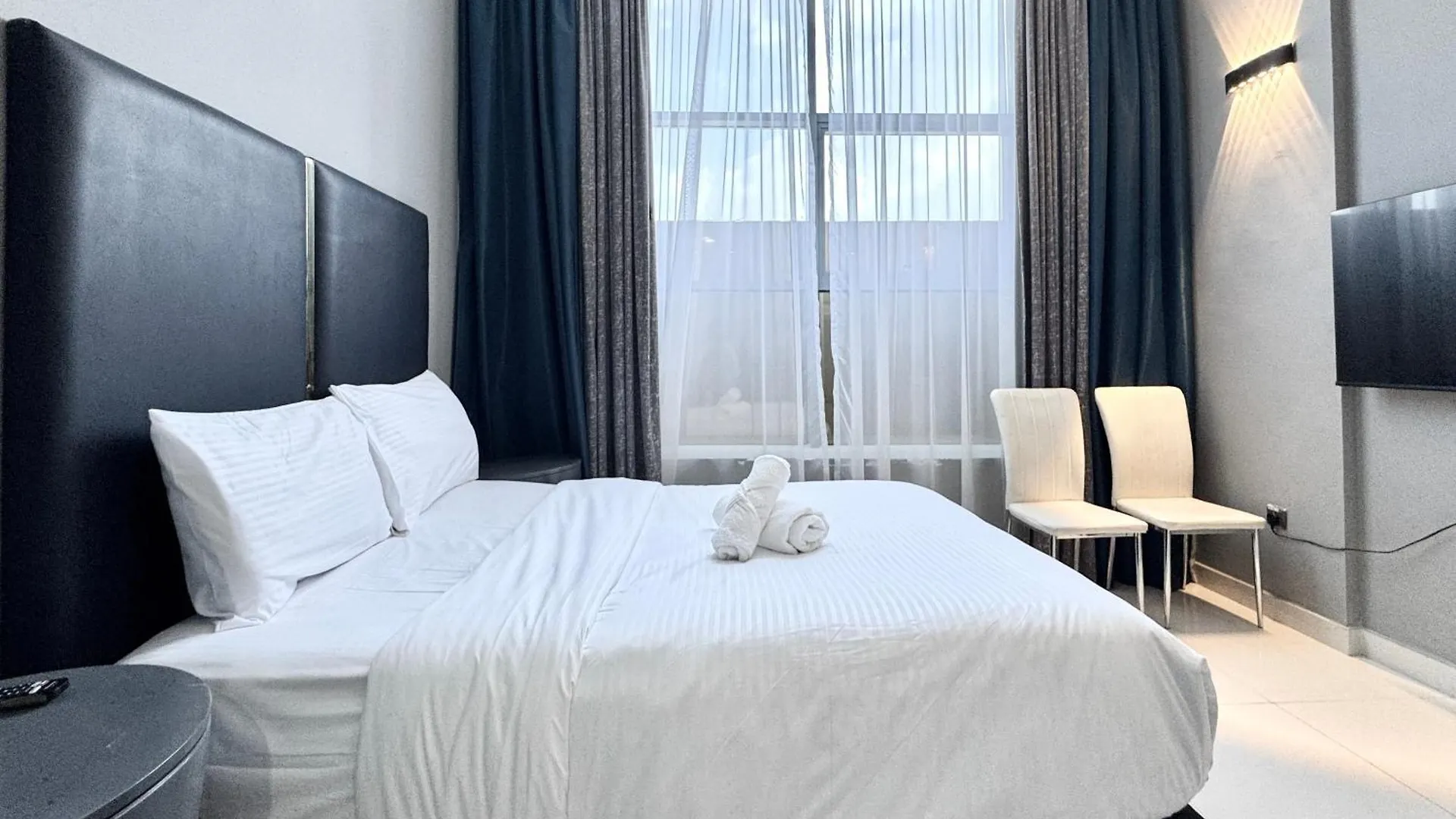 Al Manara Classic Deluxe Studio Dubai United Arab Emirates